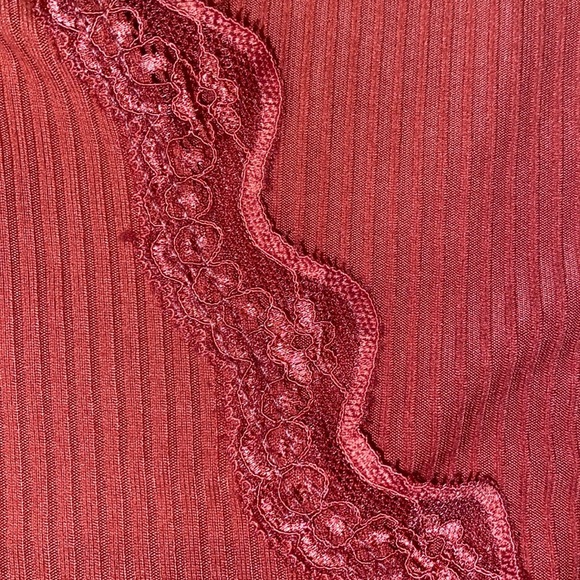 NWT Socialite Long Sleeve Scoop Neck Crop Top in Mauve - Picture 4 of 7